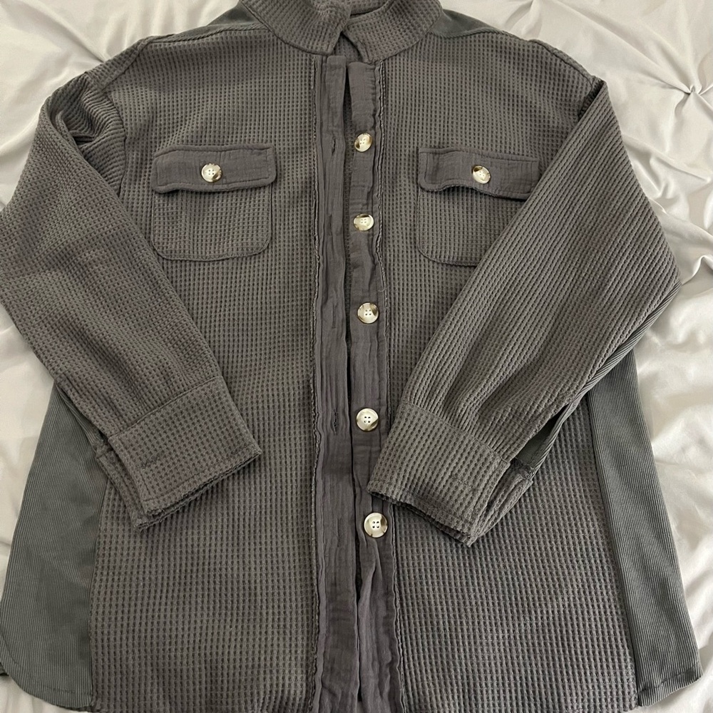 Gray Button-Up Waffle Knit Shacket. Brand New. Size small
